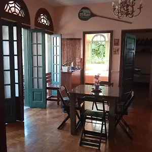 Hostel La Ventana *