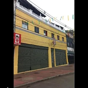 Yellow House 2 Privatunterkunft *